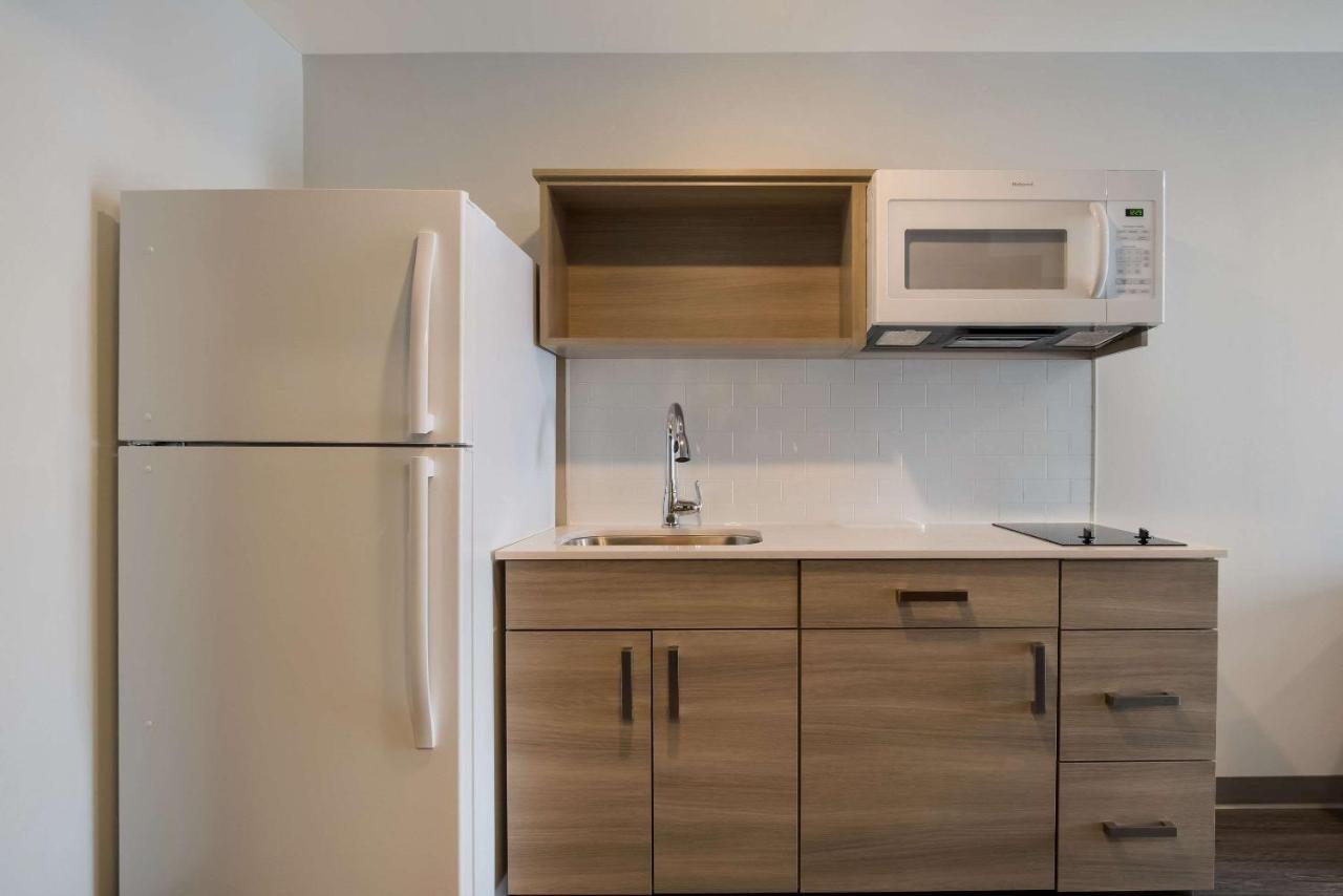 Woodspring Suites Grand Rapids Kentwood Cascade Buitenkant foto
